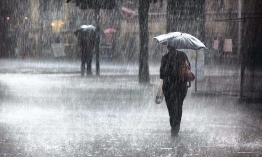 Ndryshon moti në Kosovë: Sot shi e breshër