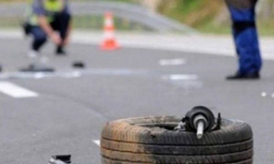 Tri vetura të përfshira në aksidentin në hyrje të Prizrenit, policia po bën përpjekje për lirimin e rrugës
