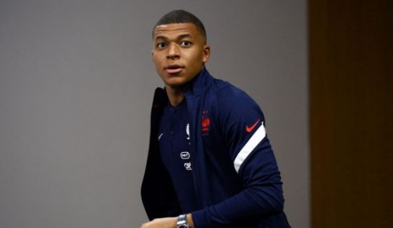 Miku i ngushtë i Benzemas: “Mbappe do të nënshkruajë për Realin”