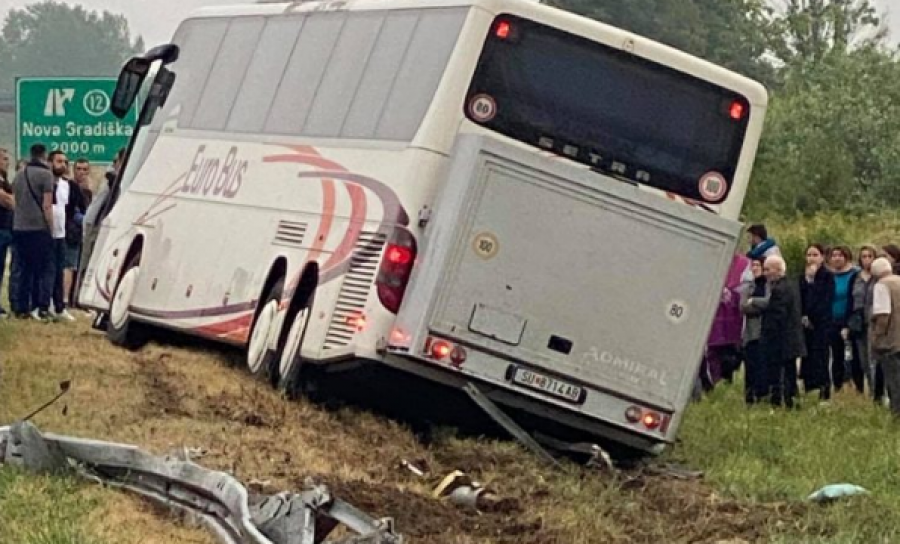 Autobusi që po udhëtonte nga Gjermania përplaset në Kroaci