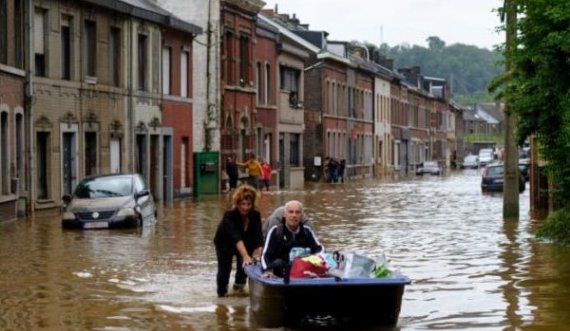Përmbytjet katastrofike në Evropën Perëndimore përmes fotove