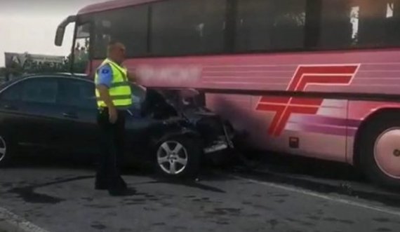 Nëntë persona të lënduar në një aksident në magjistralen Prishtinë -Podujevë