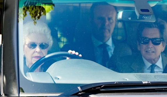 Mbretëresha 95-vjeçare në timon