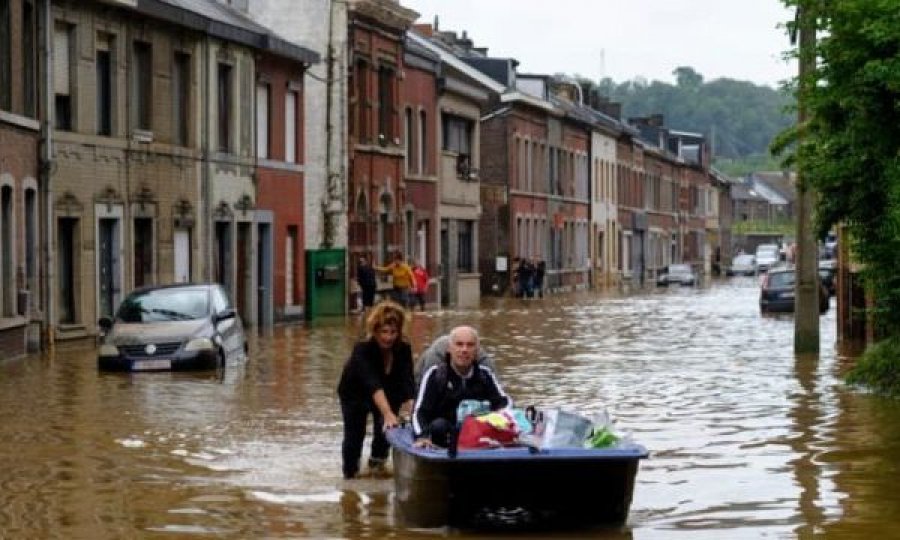 Përmbytjet katastrofike në Evropën Perëndimore përmes fotove