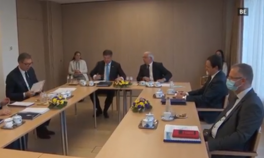 Pamje nga takimi i dytë ndërmjet Kurtit dhe Vuçiqit