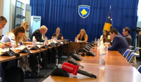 Ministri Sveçla: Në MPB ka pasur tejkalim të vlerave të kontratës