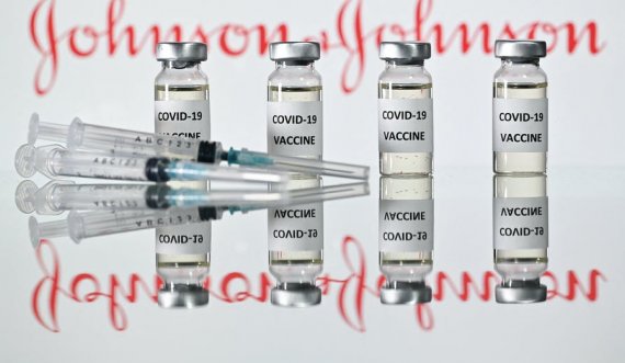 Studimi: Vaksina Johnson & Johnson më pak efektive ndaj varianteve të COVID-19