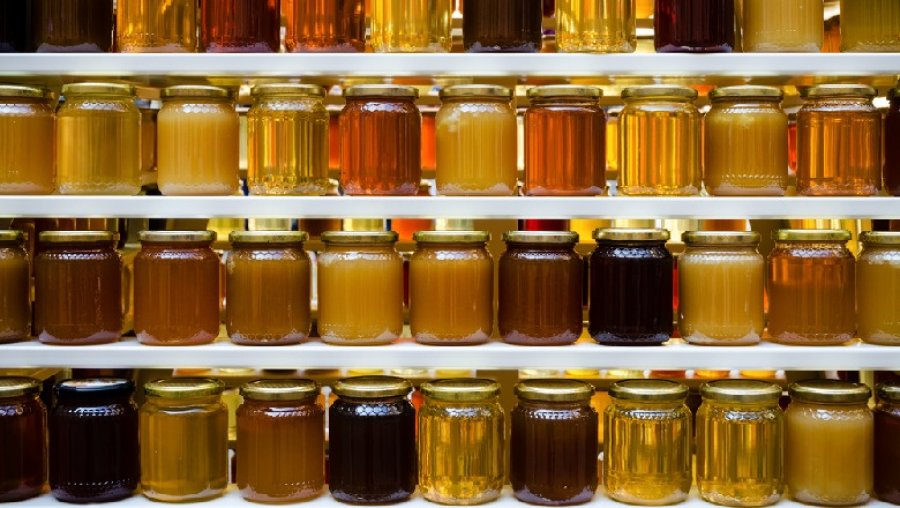Prizrenasit i vidhen 900 kilogramë mjaltë 