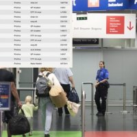 Aeroporti i Bazelit “po bëhet një `Kosova Express`”: Vetëm sot, 15 fluturime drejt Prishtinës