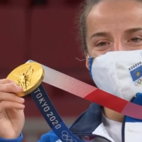 Distria Krasniqi: Fitoren ia dedikoj Kosovës