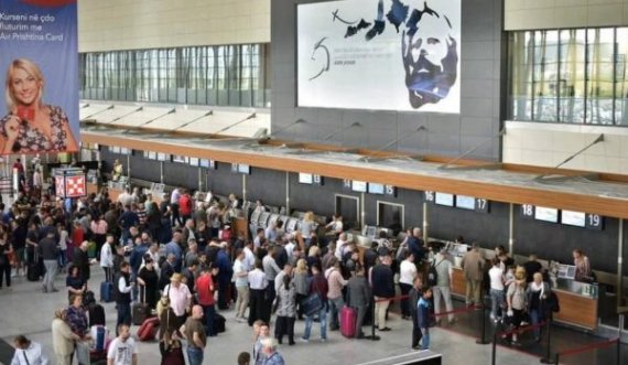 Për dy ditë vetëm dy persona të vaksinuar në Aeroportin e Prishtinës