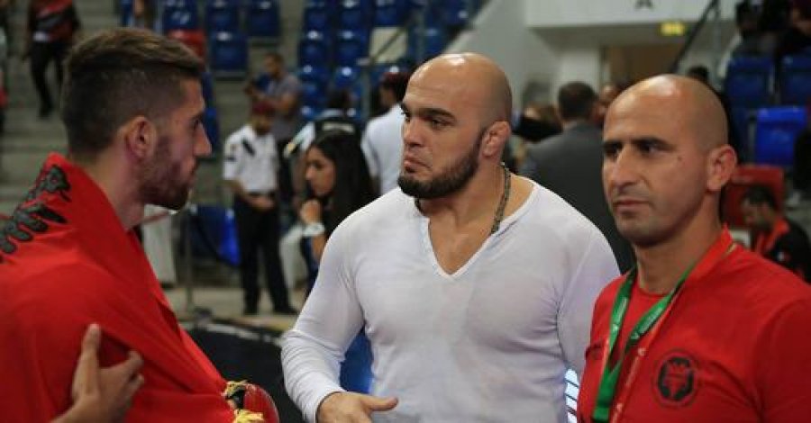 Ilir Latifi në Kosovë për të promovuar sportin e MMA