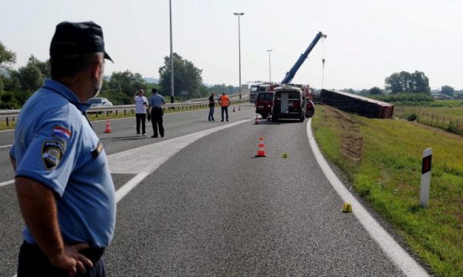 Shoferi i cili dyshohet se e shkaktoi aksidentin në Kroaci po qëndron në stacionin e Policisë