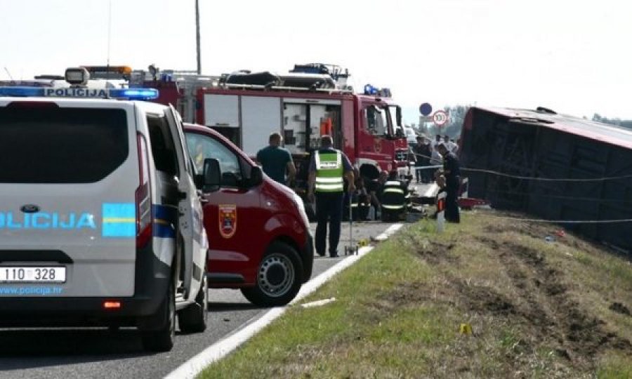 Mjeku kroat jep detaje nga aksidenti tragjik i autobusit kosovar: 45 persona janë të lënduar, 8 rëndë