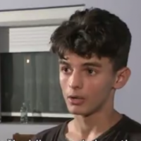 Djaloshi që ishte për vizitë te babai dhe po kthehej në Kosovë: Të gjithë fluturuam nga dritarja, menduam se po ëndërronim