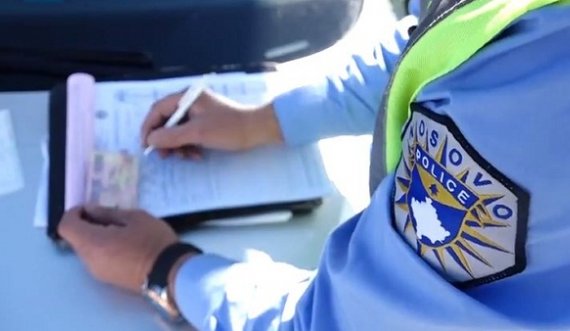  Në Gjilan Policia konfiskoi tetë patentë shoferë gjatë fundjavës 
