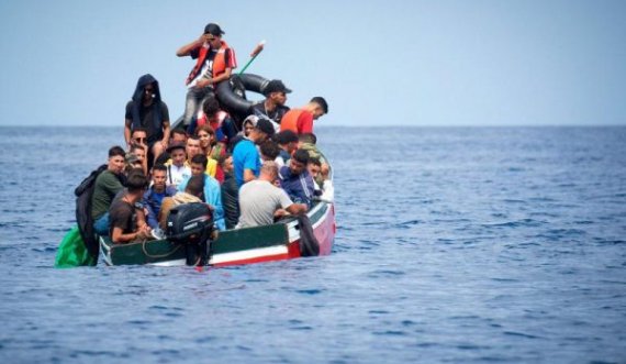  Ishin nisur drejt Evropës, së paku 57 imigrantë mbyten në ujërat e Libisë 