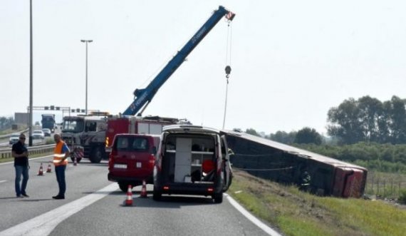 Qeveria e Kosovës: Të aksidentuarit në Kroaci do të vijnë sonte në Aeroportin e Prishtinës pas orës 22:00