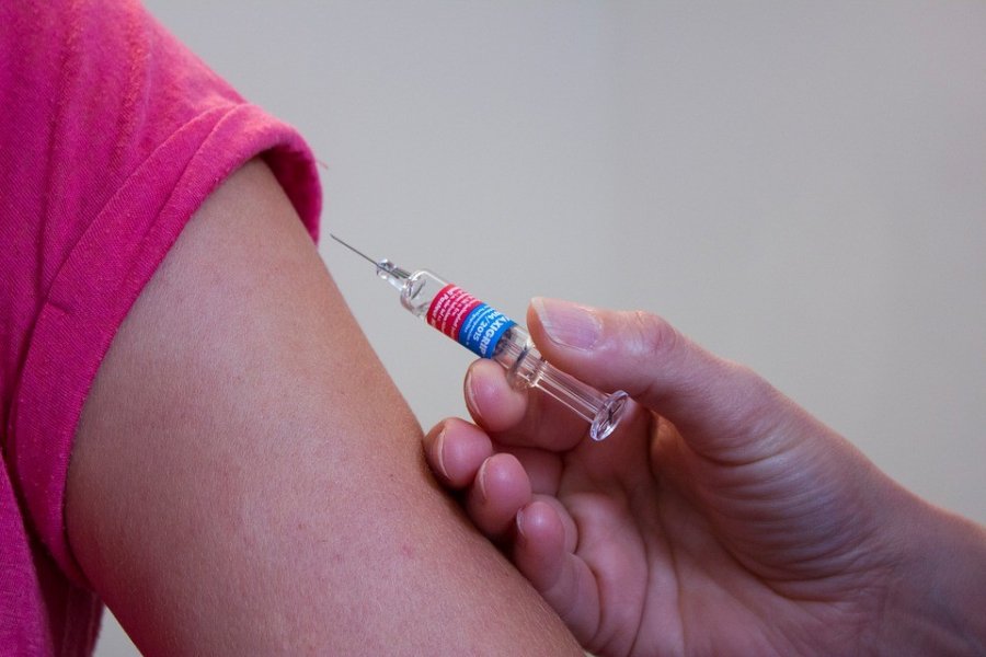 16 mijë e 199 vaksina jepen në 24 orët e fundit në Kosovë 