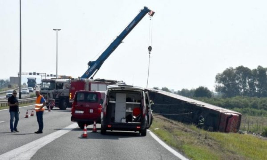 Qeveria e Kosovës: Të aksidentuarit në Kroaci do të vijnë sonte në Aeroportin e Prishtinës pas orës 22:00