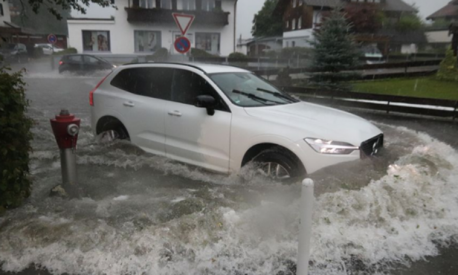 Në Gjermani reshjet e dendura shkaktojnë vërshime të reja