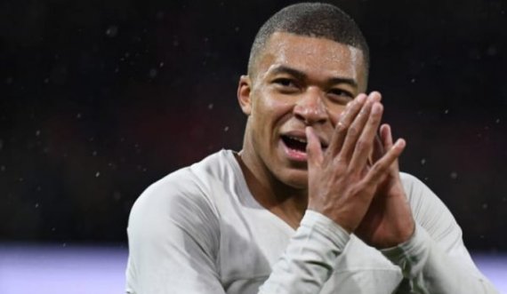 Mbappe do të qëndrojë në PSG