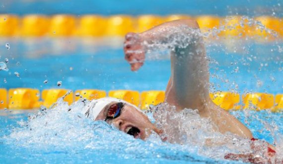 Not, shënohet rekordi i vetëm botëror në stafetën 4 herë 200 m stil i lirë