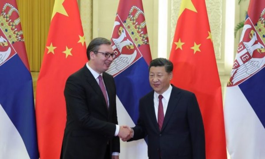 Serbia ‘i fal’ të gjitha autokracitë që nuk e njohin Kosovën