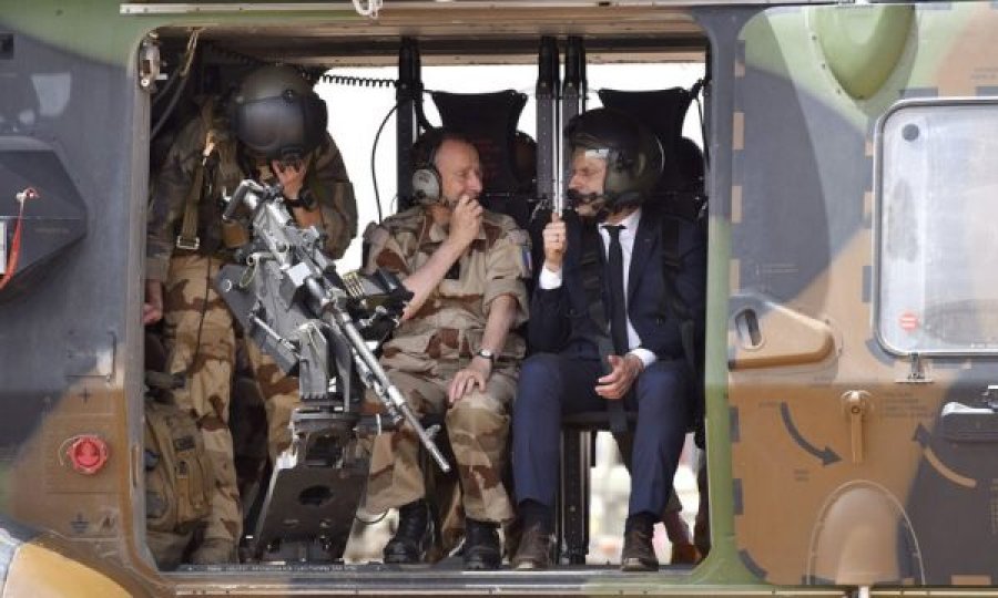 Franca ia dënoi djalin e presidentit, shteti afrikan ia ndalon helikopterin me 6 ushtarë