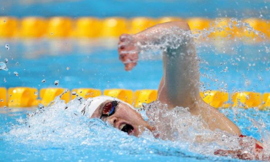 Not, shënohet rekordi i vetëm botëror në stafetën 4 herë 200 m stil i lirë