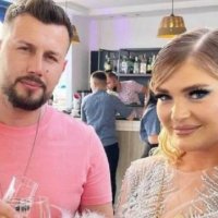 U fotografuan bashkë, por Aristela ç’nuk ka thënë për Mevlanin