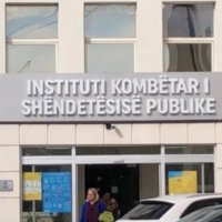 IKSHPK del me një njoftim të gjatë për kosovarët që po hezitojnë t’i marrin vaksinat