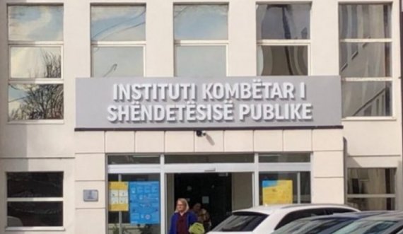 IKSHPK del me një njoftim të gjatë për kosovarët që po hezitojnë t’i marrin vaksinat 