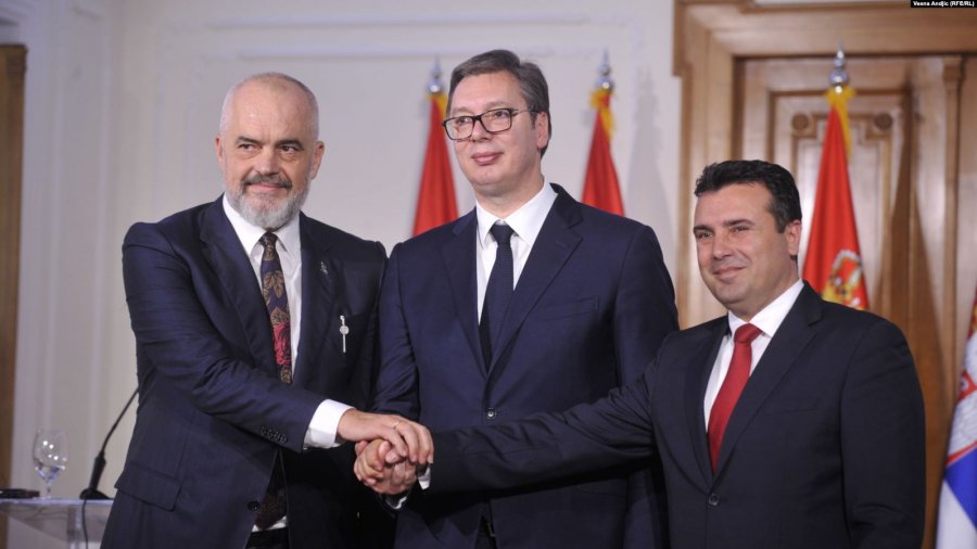 A e dinë akoma shqiptarët në Shqipëri se sa antishqiptare janë shteti, propaganda, media, kisha dhe politika serbe?!