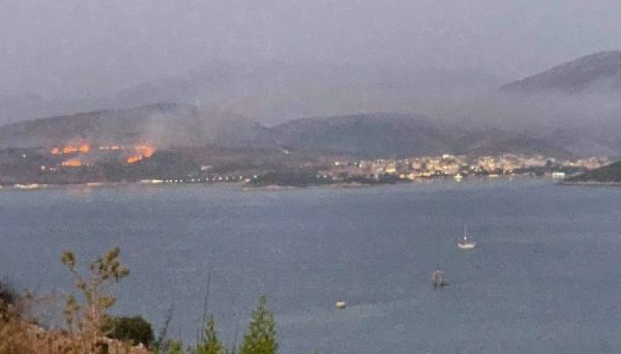 Vatra e zjarrit në Ksamil shumë pranë banesave