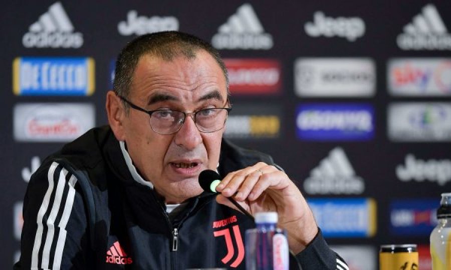 Sarri anulon stërvitjen, mban takim me futbollistët e Lazios