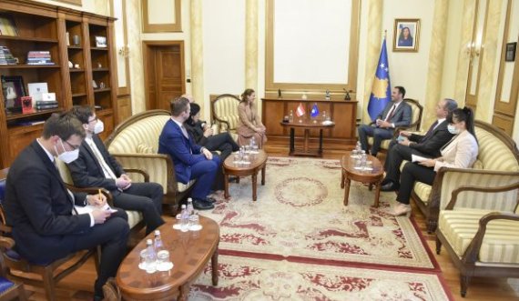 Konjufca priti në takim një delegacion të kryesuar nga deputetë austriakë, diskutojnë për bashkëpunim