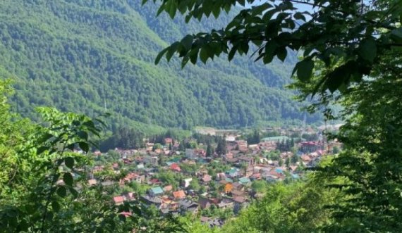 Njihuni me fshatin që ia pa hairin pandemisë së COVID-19