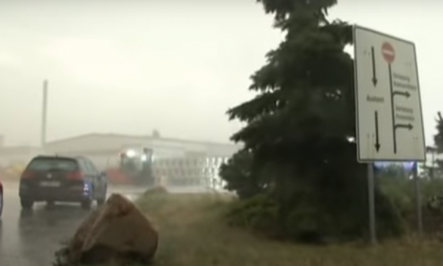 Reshjet e mëdha kanë shkaktuar vërshime në Gjermani, raportohet për një të vdekur