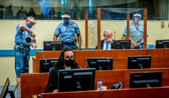 Momenti kur kriminelit Ratko Mlladiq i konfirmohet dënimi me burgim të përjetshëm