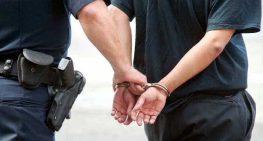  Arrestohet një person për detyrim në prostitucion, policia konfiskon këto prova materiale 