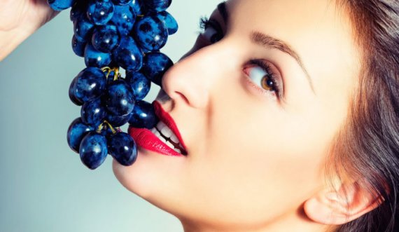Përdorimi i rrushit në rutinën tuaj të bukurisë 