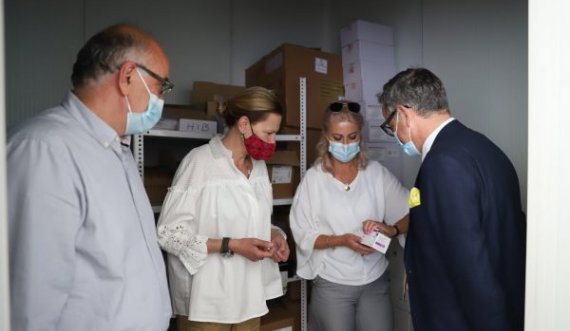 Vitia pret në takim ambasadoren e Kroacisë për të pranuar 10 mijë dozat e vaksinave