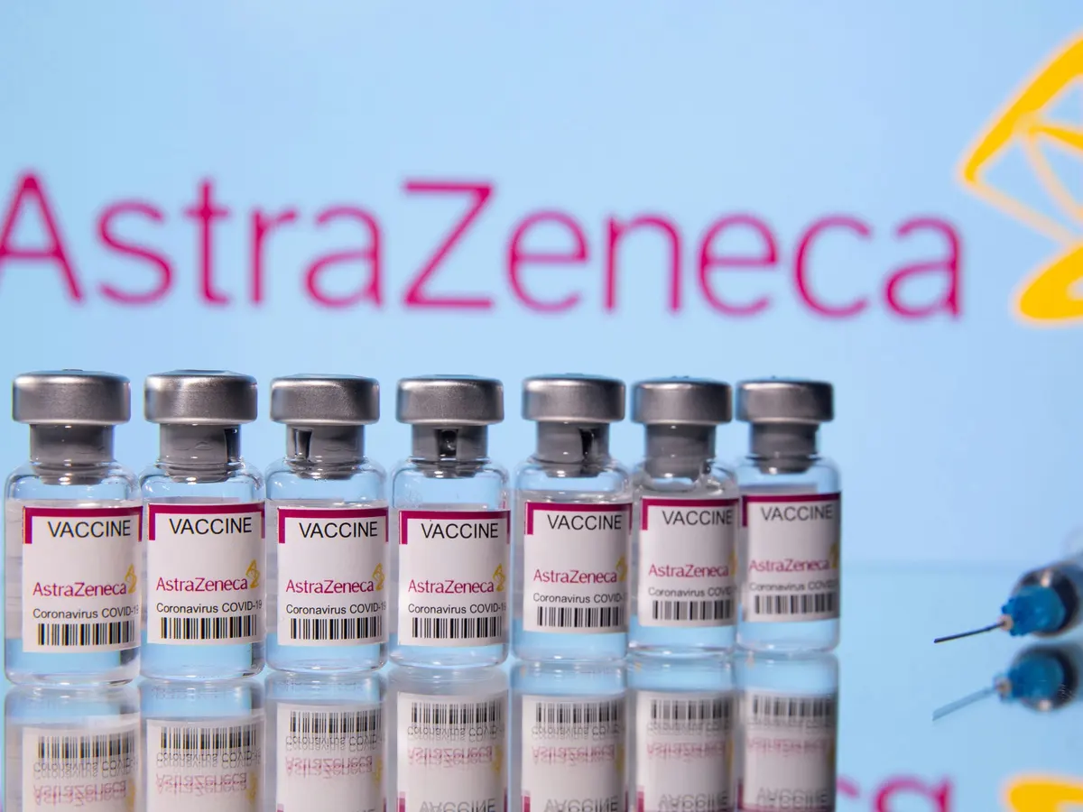  Vdes në spital 18-vjeçarja e shtruar me trombozë pas vaksinimit me AstraZeneca 