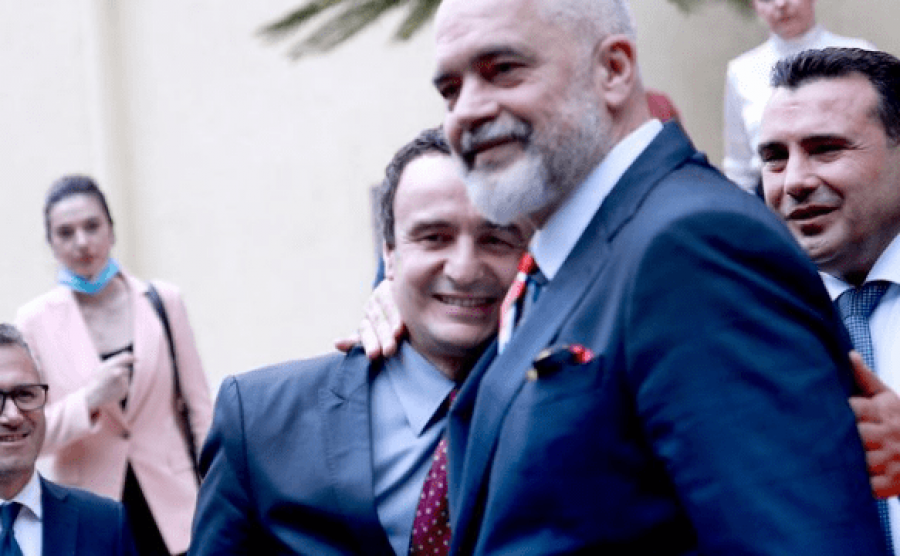  Pas përqafimit me Edi Ramën, nga partia e Albin Kurtit tregojnë se dy kryeministrat s’i kanë rregulluar marrëdhëniet 