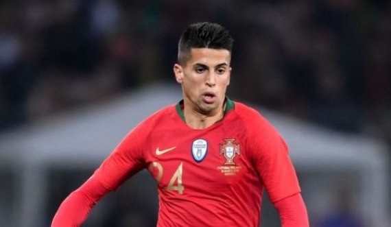 “Alarm” te Portugalia, Cancelo del pozitiv me koronavirus, zëvendësohet nga futbollisti i Milanit