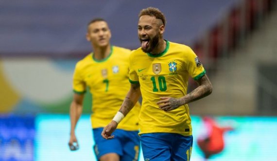 Brazili e nis mbrojtjen e titullit në Kupën e Amerikës me fitore të lehtë kundër Venezuelës