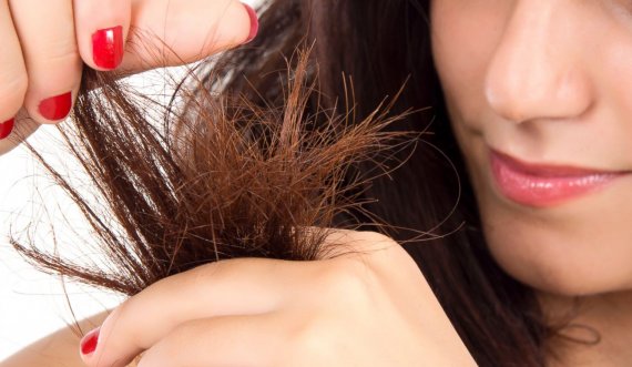 5 këshilla për të shpëtuar nga majat e djegura të flokëve në kushte shtëpie