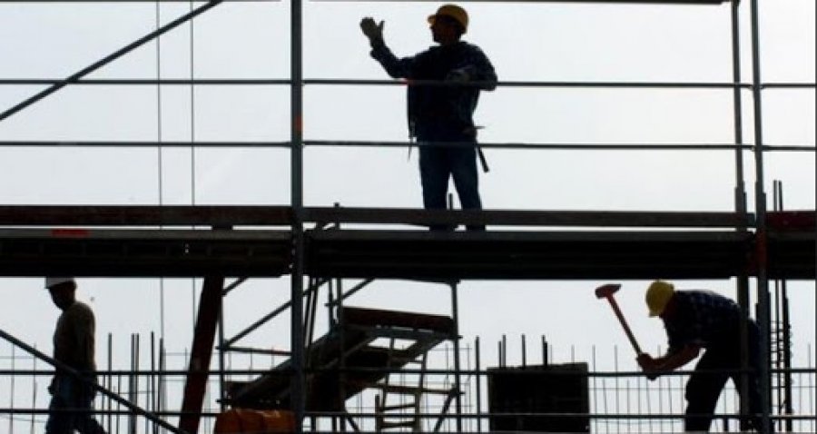 Në Prishtinë punëtori bie nga lartësia, arrestohet pronari i firmës 