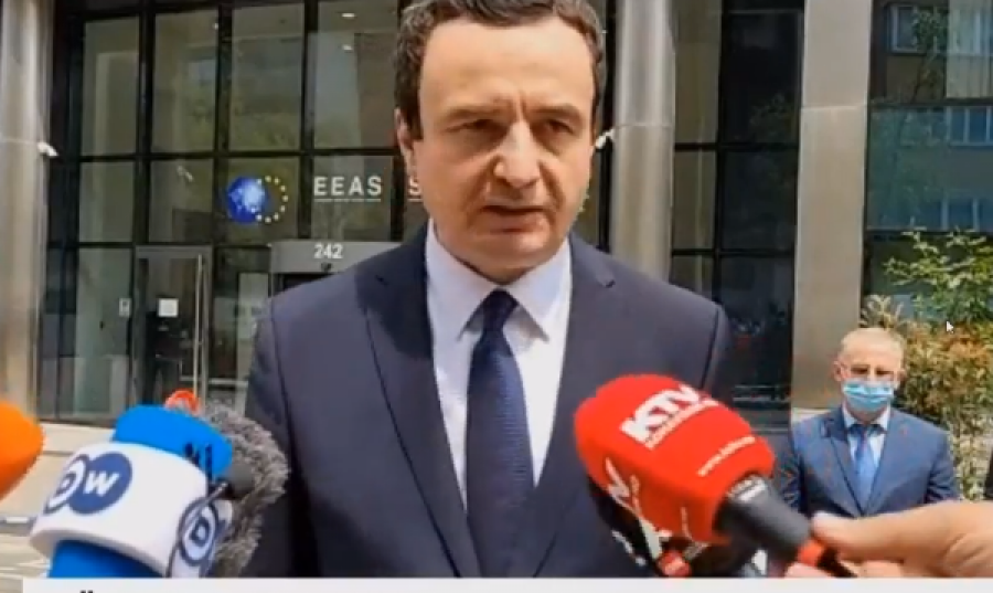 Kryeministri Kurti tregon katër propozimet që ia bëri Vuçiqit sot në Bruksel